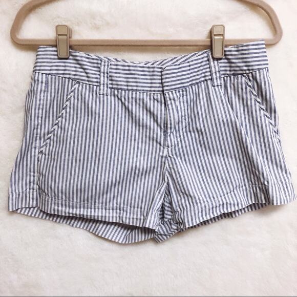 Uniqlo Blue & White Striped Pocket Chic Shorts - Picture 1 of 5